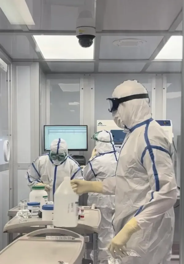 Tech in a lab